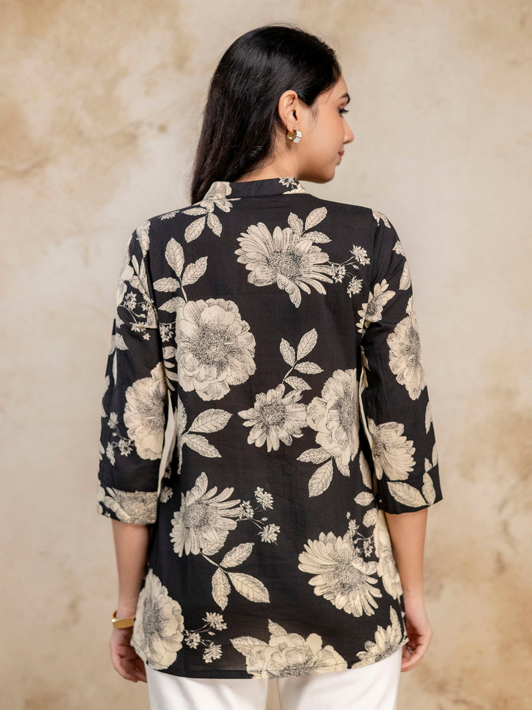 Tunic “ Mandarin Collar, 3/4 Sleeves, Flattering Fit (Sizes S“XXL)