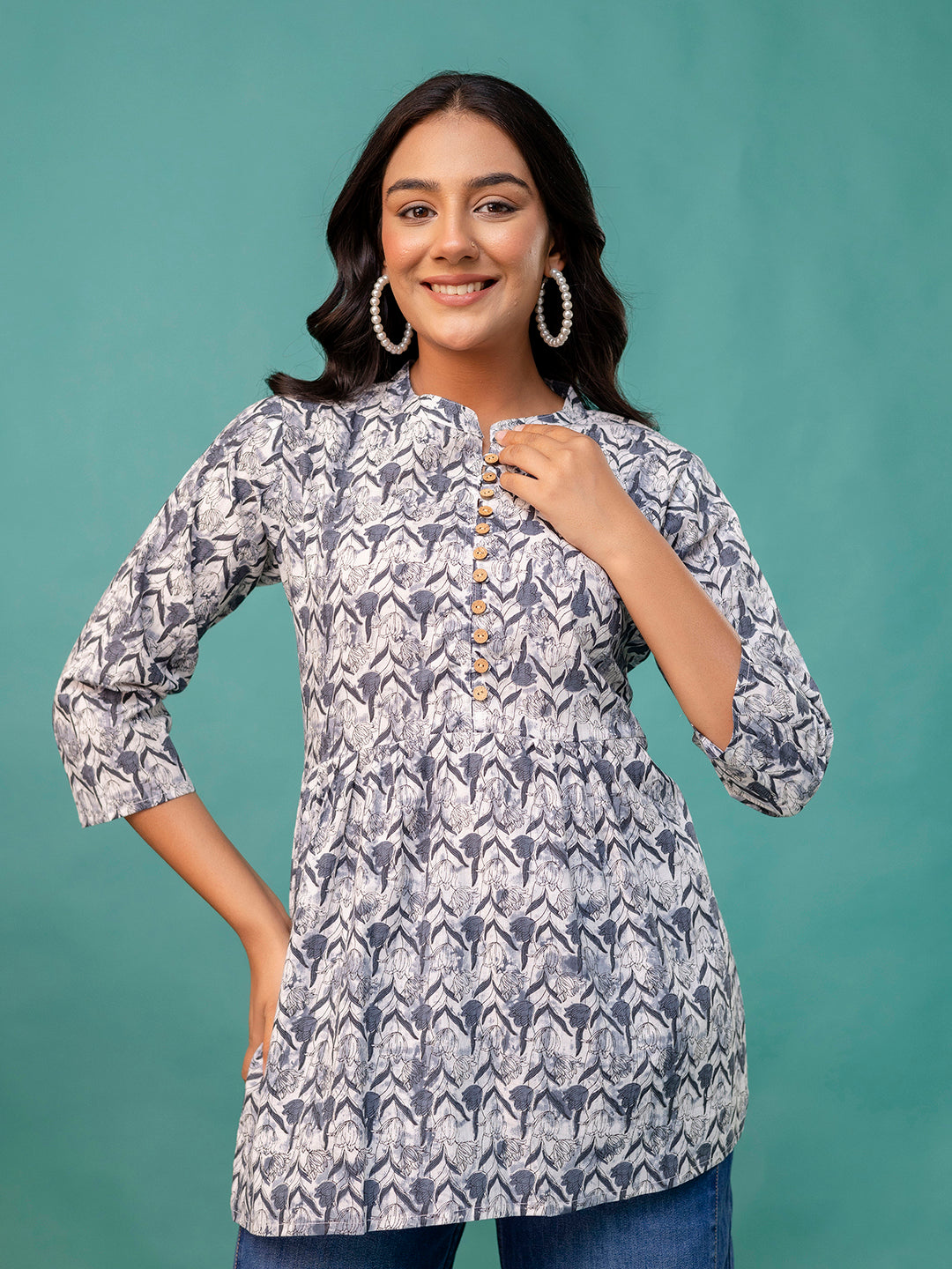 Tunic “ Mandarin Collar, 3/4 Sleeves, Flattering Fit (Sizes S“XXL)
