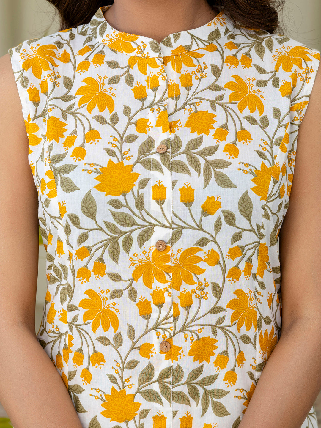 Luxury Mandarin Collar Printed Co-Ord Set with Button Detail A-Line Kurta &amp; Comfort Fit Pants