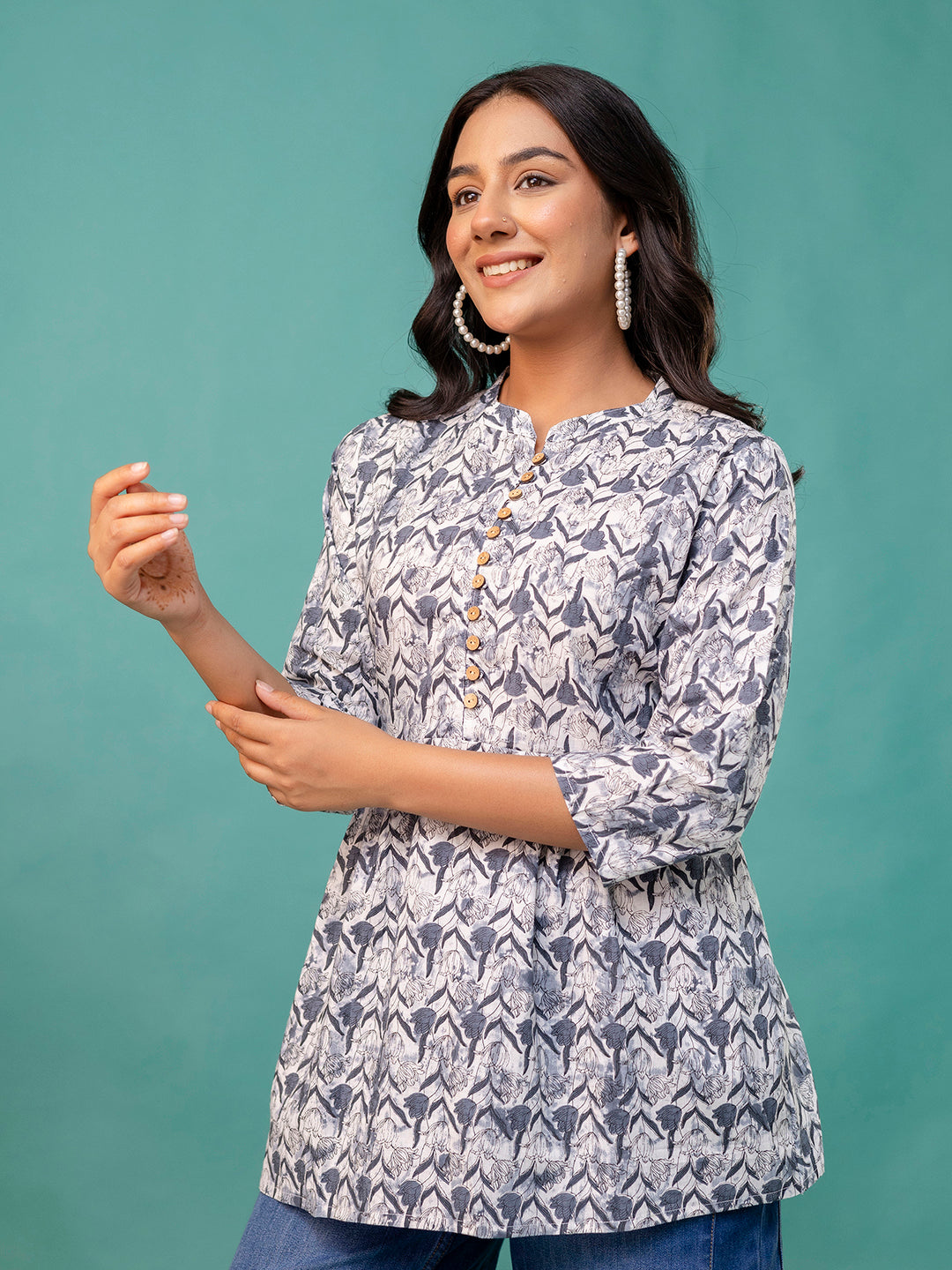 Tunic “ Mandarin Collar, 3/4 Sleeves, Flattering Fit (Sizes S“XXL)