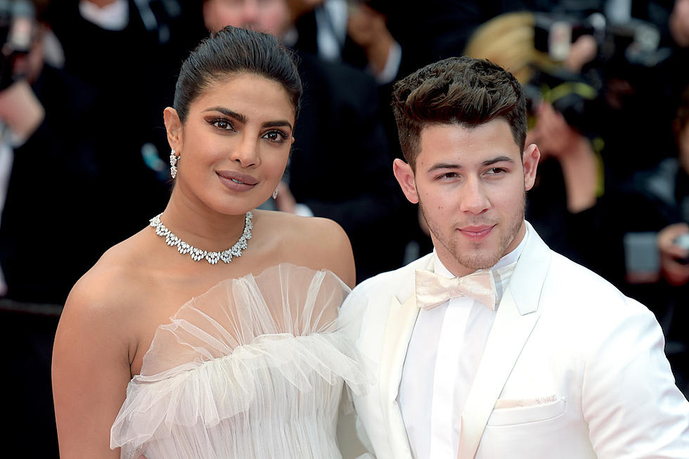 Priyanka Chopra & Nick Jonas (10-Year Age Gap)