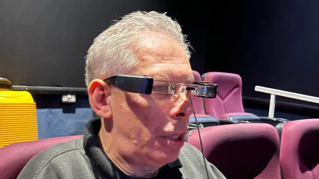 Smart Glasses Foreseen in Action Films